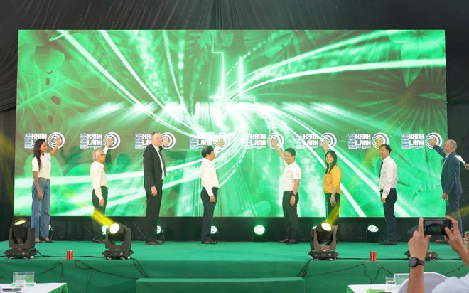 Các đại biểu khai mạc 