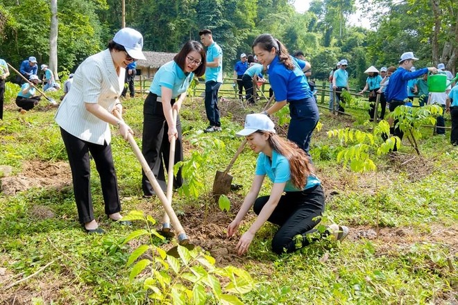 Nhiều chiến dịch xanh của Agribank được tiến hành đã mang lại ý nghĩa tích cực cho môi trường