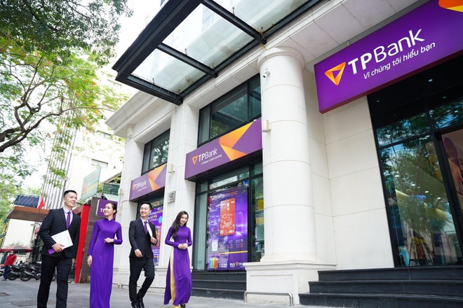Trong bối cảnh thị trường còn nhiều thách thức, TPBank tiếp tục duy trì tăng trưởng lợi nhuận tích cực và đẩy mạnh chuyển đổi số. Việc tăng vốn, mở rộng hệ sinh thái tài chính và đồng hành cùng cộng đồng giúp ngân hàng củng cố nền tảng cho giai đoạn phát triển tiếp theo.