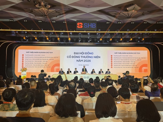 Chủ tịch HĐQT SHB Đỗ Quang Hiển gửi lời cảm ơn tới các cổ đông