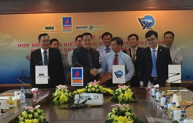 3 doanh nghiệp ký hợp đồng bảo hiểm với Tổng Công ty Trực Thăng Việt Nam