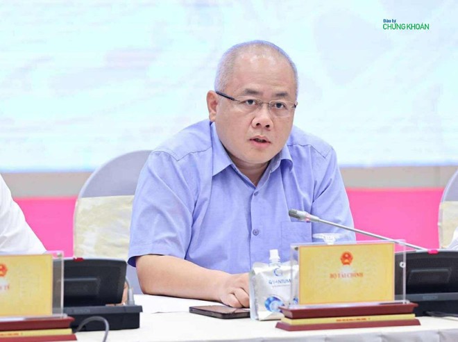 Thứ trưởng Bộ Tài chính Đỗ Thành Trung trả lời tại họp báo Chính phủ chiều 4/6.