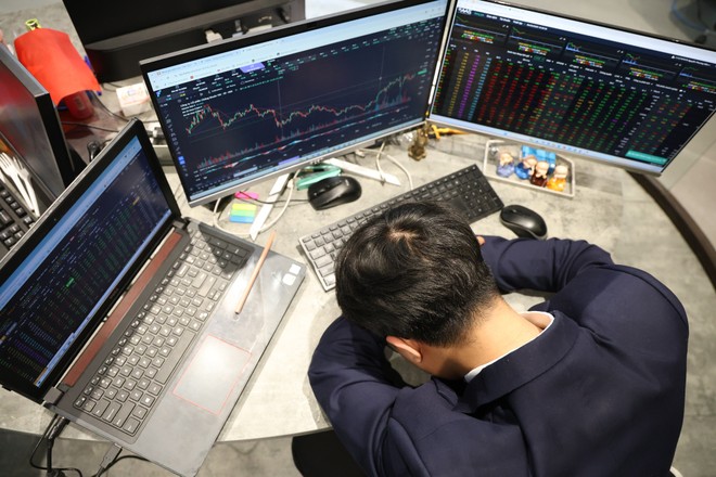 Nghịch lý: Chỉ số tăng, nhiều nhà đầu tư vẫn lỗ