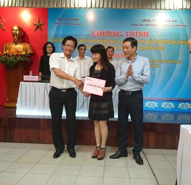 35 doanh nghiệp ở Đồng Nai nhận tạm ứng 39,65 tỷ đồng tiền bảo hiểm