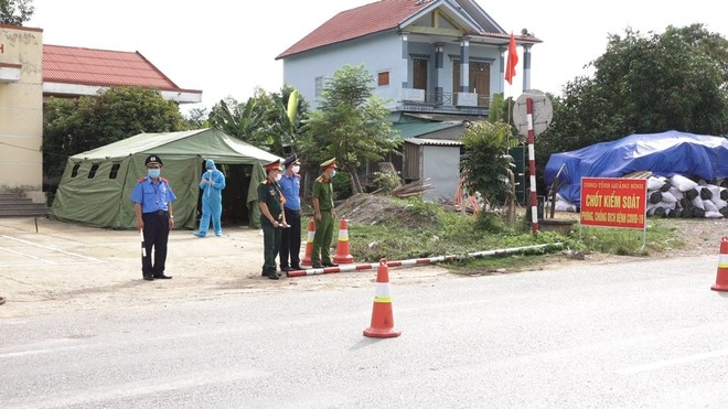 Chốt kiểm soát y tế trên Quốc lộ 1A phía Nam Quảng Bình sẽ dừng hoạt động từ ngày 12/9. Ảnh: Công an Quảng Bình