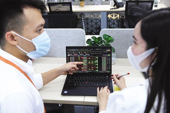 VN-Index giảm điểm gần đây do nhiều nguyên nhân, trong đó có phần nào tác động từ việc kiểm soát chặt tín dụng chứng khoán. Ảnh: Đức Thanh