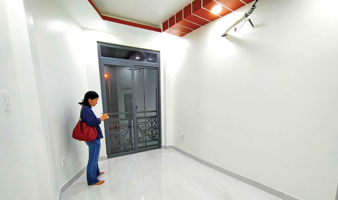 Khách hàng đi thuê nhà tại quận Bình Thạnh TP.HCM Ảnh: Lê Toàn