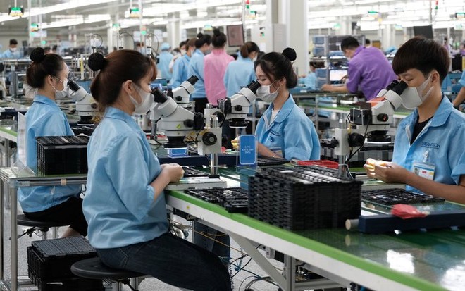 Theo Quỹ Dân Số Liên Hợp Quốc tại Việt Nam (UNFPA), dân số Việt Nam sẽ sớm đạt 100 triệu người và dấu mốc này sẽ đưa Việt Nam trở thành quốc gia đông dân thứ 15 trên thế giới. 