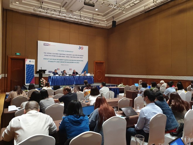 Tọa đàm Tác động của môi trường lãi suất cao tới ổn định kinh tế vĩ mô và hồi phục tăng trưởng năm 2023 