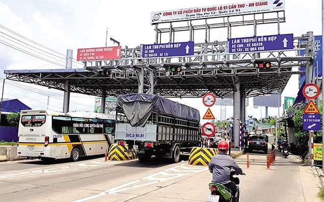 Trạm thu phí Quốc lộ 91, thuộc một trong những dự án BOT giao thông đang gặp khó khăn
