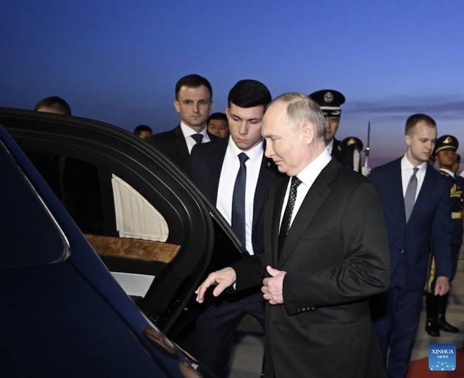 Tổng thống Nga Vladimir Putin đã đến thủ đô Bắc Kinh, Trung Quốc vào sáng ngày 16/5/2024. Nguồn ảnh: Tân Hoa xã