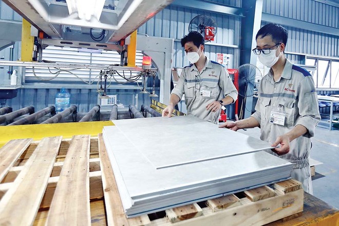 Tổng công suất sản xuất gạch ốp lát tại Việt Nam lên tới 830 triệu m2/năm Ảnh: Đ.T