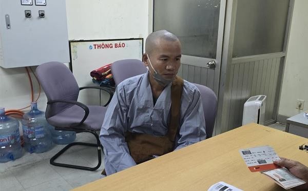 Lực lượng Công an đã phát hiện và ngăn chặn kịp thời Hồ Văn Thìn tại sân bay Tân Sơn Nhất, khi Thìn đang làm thủ tục xuất cảnh sang Úc