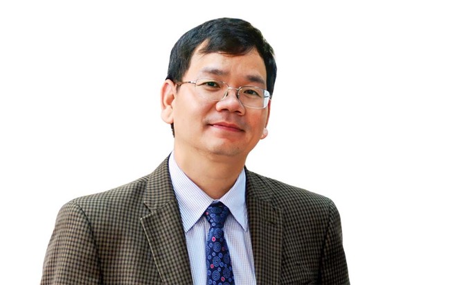 TS. Huỳnh Thế Du, Quản lý Chương trình, Trường O'Neill thuộc Đại học Indiana (Hoa Kỳ), giảng viên thỉnh giảng Trường đại học Fulbright 