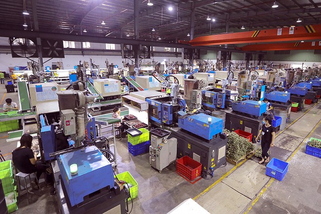 Càng về cuối năm, bức tranh kinh tế Việt Nam càng có thêm nhiều gam màu sáng.