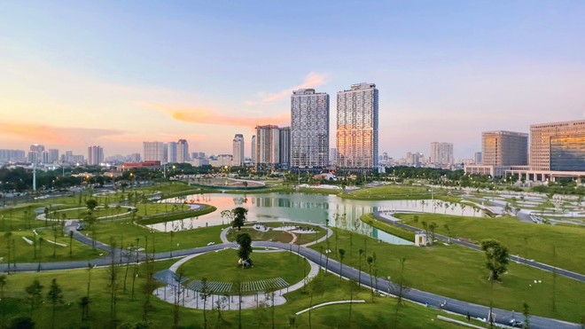 Mục tiêu đến năm 2030 là phát triển Thủ đô Hà Nội "Văn hiến - Văn minh - Hiện đại", xanh, thông minh, nơi hội tụ tinh hoa văn hóa, hội nhập quốc tế sâu rộng, có sức cạnh tranh cao, có trình độ phát triển ngang tầm thủ đô các nước phát triển trong khu vực. 