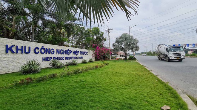 HIPC cho rằng việc đăng ký biến động sau 30 ngày kể từ ngày ký hợp đồng sẽ rất khó khăn cho doanh nghiệp kinh doanh hạ tầng khu công nghiệp. Ảnh: Trọng Tín.