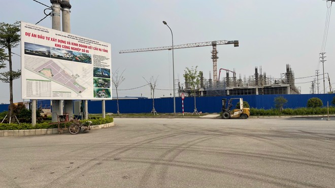 Các nhà đầu tư thứ cấp đang triển khai đầu tư xây dựng trong khu công nghiệp số 5 trên địa bàn tỉnh Hưng Yên. 