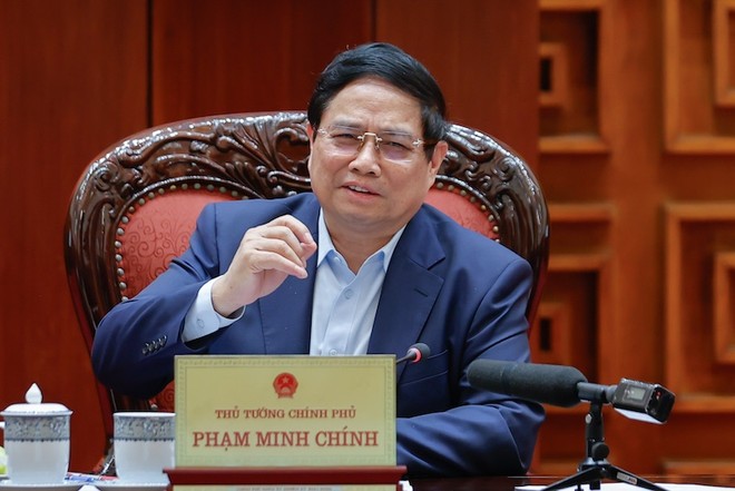 Thủ tướng Phạm Minh Chính chủ trì cuộc họp sáng 3/4. Ảnh: Nhật Bắc 