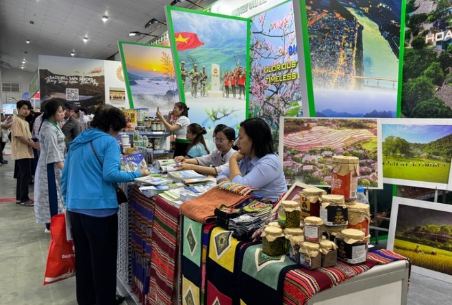 Sản vật của đồng bào dân tộc thiểu số hút khách tại VITM Hà Nội 2025 