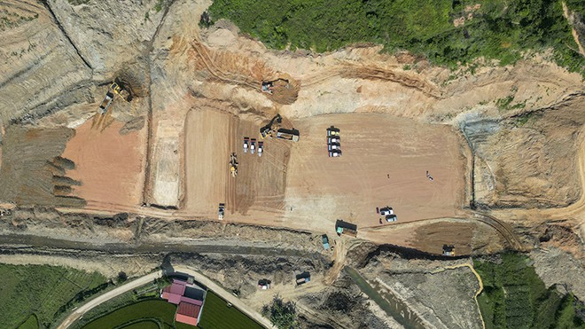 Đầu tư công cần phải theo hướng hỗ trợ doanh nghiệp, giảm rủi ro cho khu vực này. Ảnh: Đức Thanh 