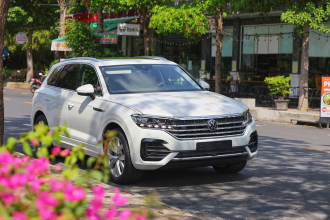 Sở hữu xe sang Volkswagen Touareg với ưu đãi độc quyền 0% lãi suất trong 12 tháng đầu