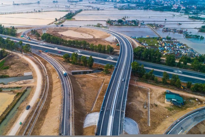 Phát triển hạ tầng giao thông, tăng cường kết nối Hải Phòng - Hải Dương 