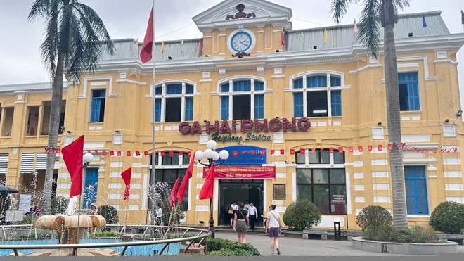 Hải Phòng “bắt tay” cùng với doanh nghiệp phát triển, nâng tầm du lịch đường sắt 