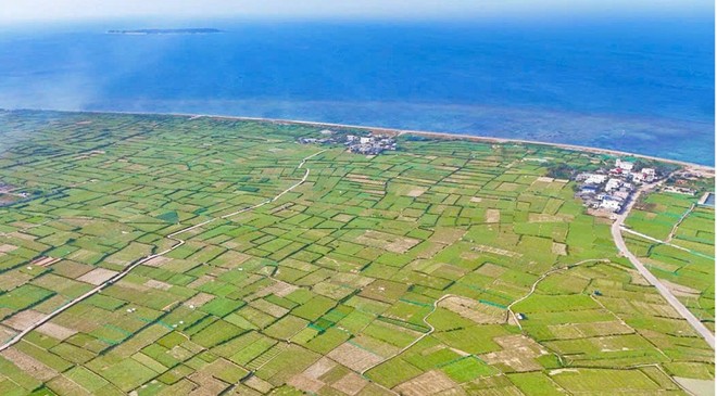 Việc lấn biển để đầu tư sân bay Lý Sơn nhằm đảm bảo các thông số kỹ thuật của sân bay, đảm bảo an toàn cho máy bay khi cất, hạ cánh. 