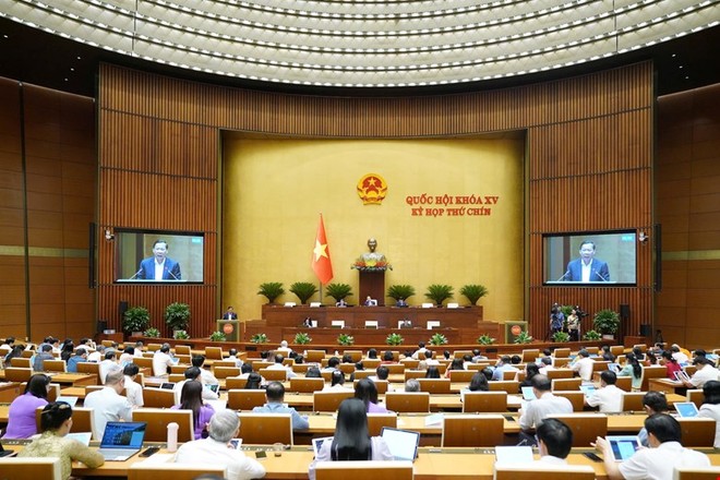 Quốc hội nghe báo cáo giải trình trước khi thảo luận 