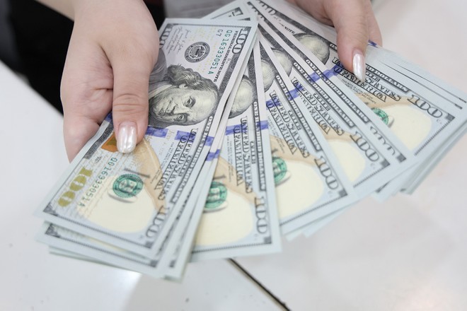 Fed chưa giảm lãi suất vì muốn đảm bảo mục tiêu kép: ổn định thị trường lao động và giá cả