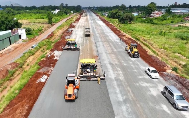 Thi công cao tốc Biên Hòa - Vũng Tàu. (Ảnh: Báo Bà Rịa - Vũng Tàu). 