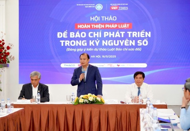 Ông Lê Hải Bình, Thứ trưởng Thường trực Bộ Văn hóa, Thể thao và Du lịch chủ trì Hội thảo.