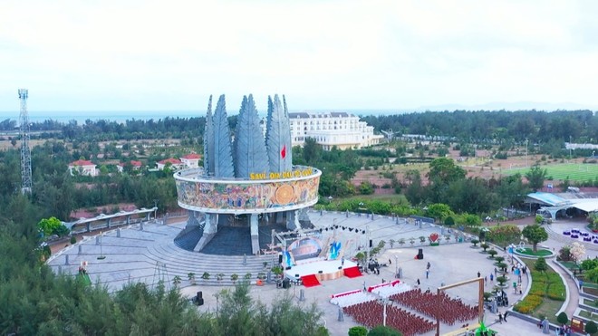 Mũi Sa Vĩ điểm đánh dấu địa đầu cực Đông Bắc của đất nước. Ảnh: Trung tâm TT & VH Móng Cái