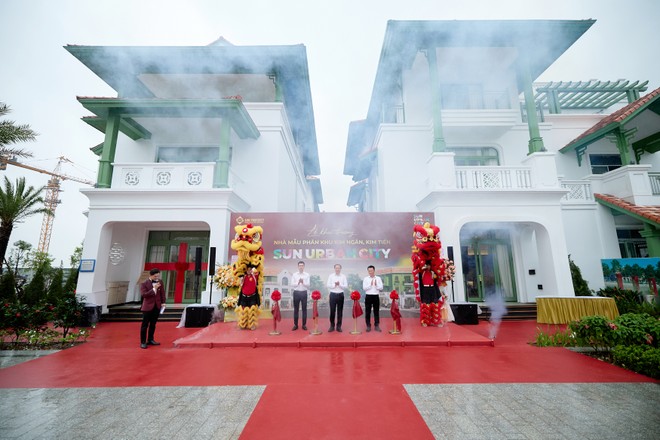 Lễ khai trương nhà mẫu phân khu Kim Ngân – Kim Tiền tại dự án Sun Urban City Hà Nam (Ảnh: Ánh Dương)