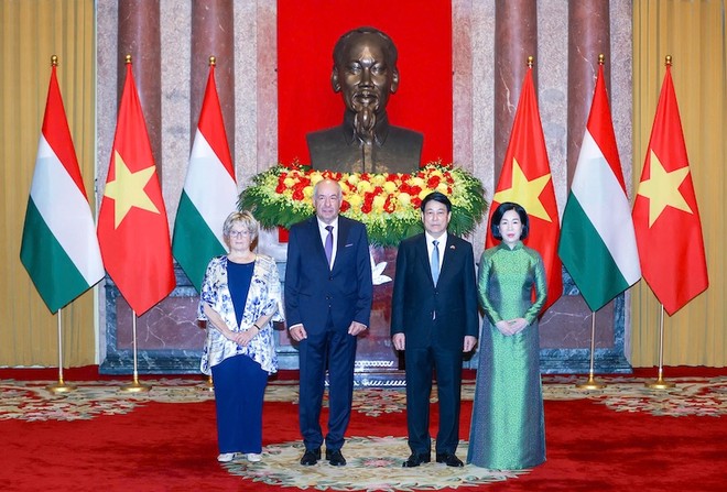 Chủ tịch nước Lương Cường chủ trì lễ đón, hội đàm với Tổng thống Hungary 