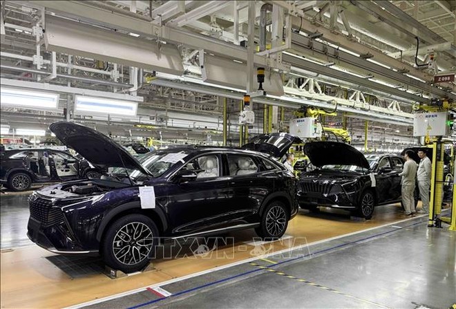 Dây chuyền sản xuất ô tô xuất khẩu của Công ty TNHH Kaiyi Auto, thành phố Nghi Tân, tỉnh Tứ Xuyên (Trung Quốc). Ảnh: Công Tuyên/PV TTXVN tại Trung Quốc