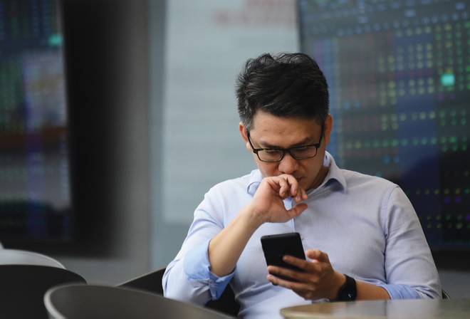 Thị trường chứng khoán Việt Nam đặc biệt nhạy cảm với các thông tin không chính thức