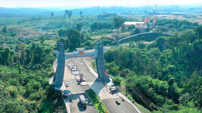 Khu kinh tế cửa khẩu quốc tế Lệ Thanh.