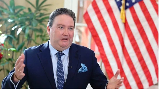 Đại sứ Mỹ tại Việt Nam Marc Knapper nói về thành tựu 30 năm quan hệ Việt - Mỹ. 