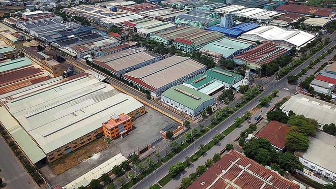 Khu công nghiệp Vĩnh Lộc đang chờ mở rộng (Ảnh: Lê Toàn) 