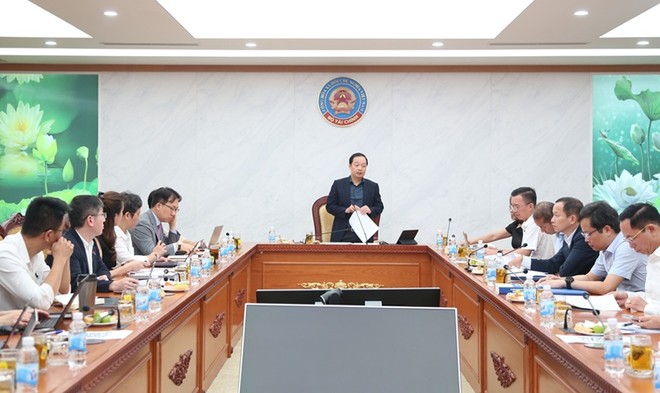 Cục trưởng Cục Quản lý nợ và tài chính đối ngoại Nguyễn Quốc Phương phát biểu tại hội nghị. (Ảnh: Đức Minh)