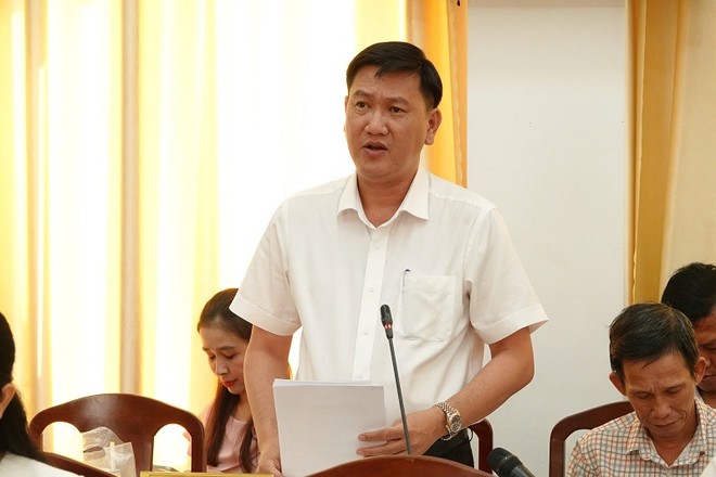 Giám đốc Sở Xây dựng TP. Cần Thơ Mai Văn Tân thông tin về tiến độ triển khai các dự án hạ tầng giao thông điểm tại buổi họp cơ quan báo chí quý II năm 2025 do UBND TP. Cần Thơ tổ chức