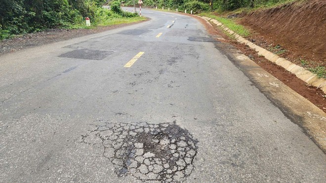 Quốc lộ 24 đã xuống cấp, chưa được đầu tư theo quy hoạch do đó, UBND tỉnh Quảng Ngãi đề nghị hỗ trợ vốn nâng cấp, mở rộng tuyến đường này. 