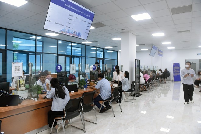 Mô hình chính quyền 2 cấp mang lại lợi ích cho cả doanh nghiệp và cơ quan thuế (Trong ảnh: Trung tâm Phục vụ Hành chính công Hà Nội)