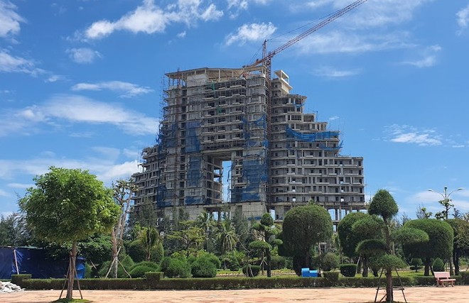 Một dự án chậm tiến độ nhiều năm tại khu vực ven biển Bảo Ninh, phường Đồng Hới, tỉnh Quảng Trị.