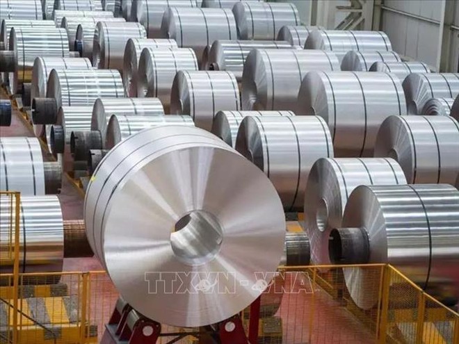 Thép thành phẩm của Công ty sản xuất thép Nhật Bản Nippon Steel. Ảnh: Reuters/TTXVN