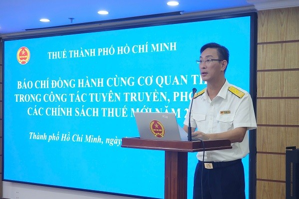 Ông Đoàn Minh Dũng, Trưởng Thuế TP.HCM chia sẻ tại Hội thảo.