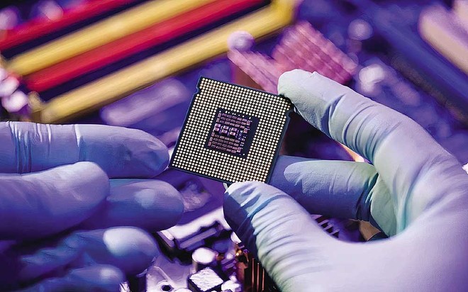 Ngành bán dẫn vừa là thách thức, vừa là cơ hội lớn cho Việt Nam 