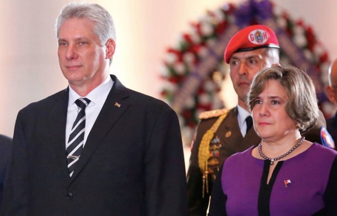Bí thư thứ nhất, Chủ tịch nước Cuba Miguel Díaz-Canel Bermúdez và Phu nhân. Ảnh tư liệu.